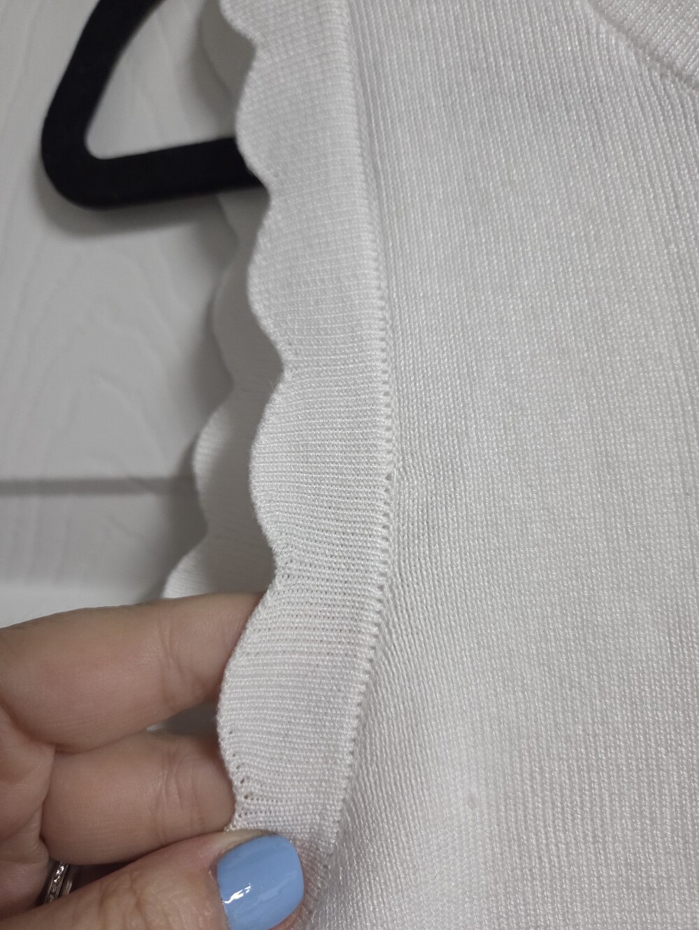 Cable And Gauge Women's White Scallop-Trim Sleeveless Knit Tank Size XL - Picture 3 of 4